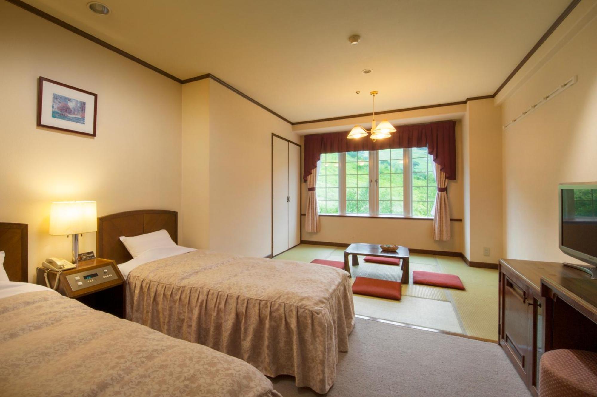 Hotel Green Plaza Hakuba Otari Exterior foto