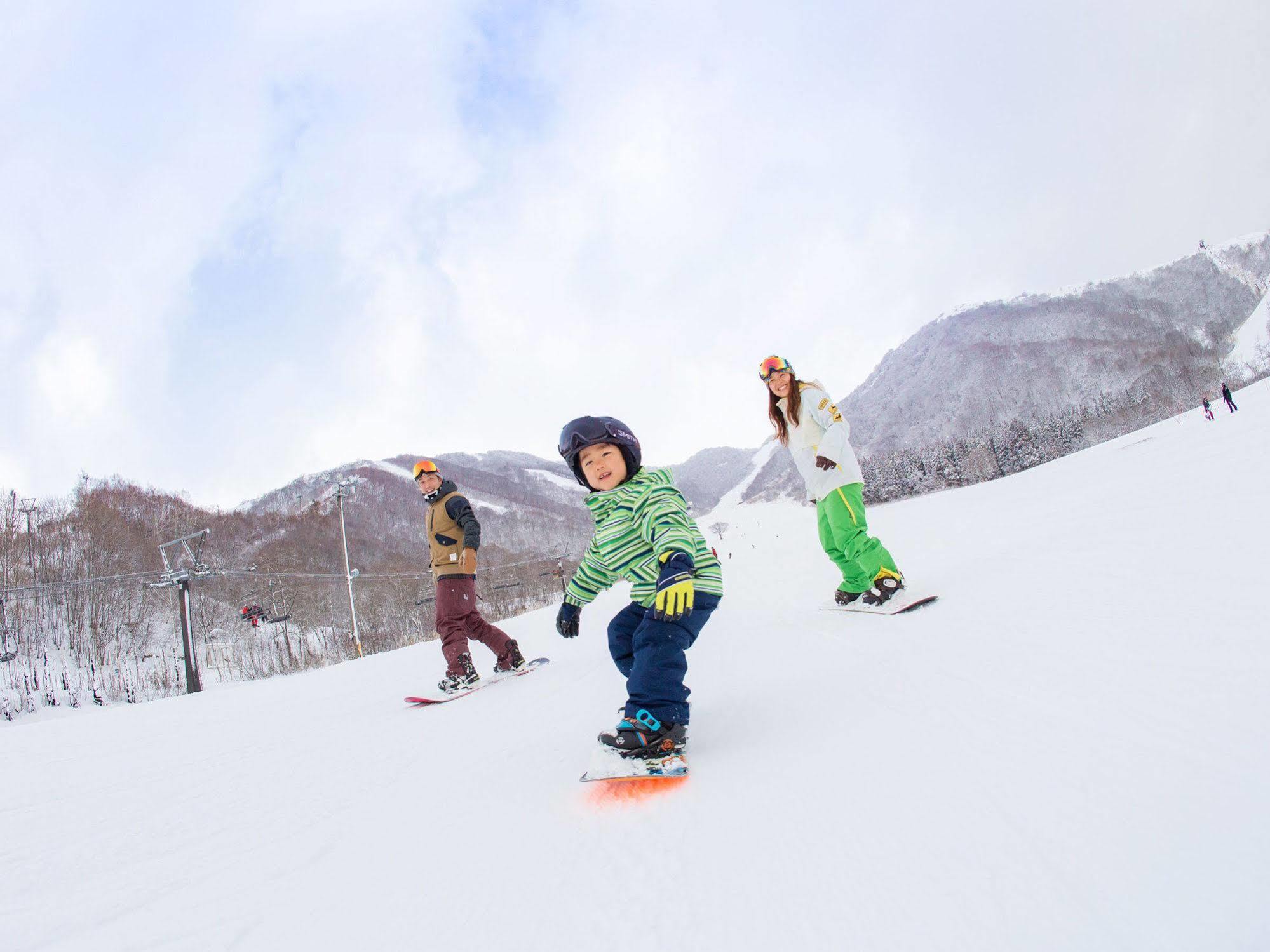Hotel Green Plaza Hakuba Otari Exterior foto